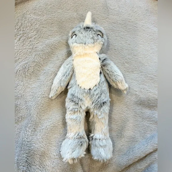 Slumberkins Silver Narwhal Kin - Picture 4 of 11